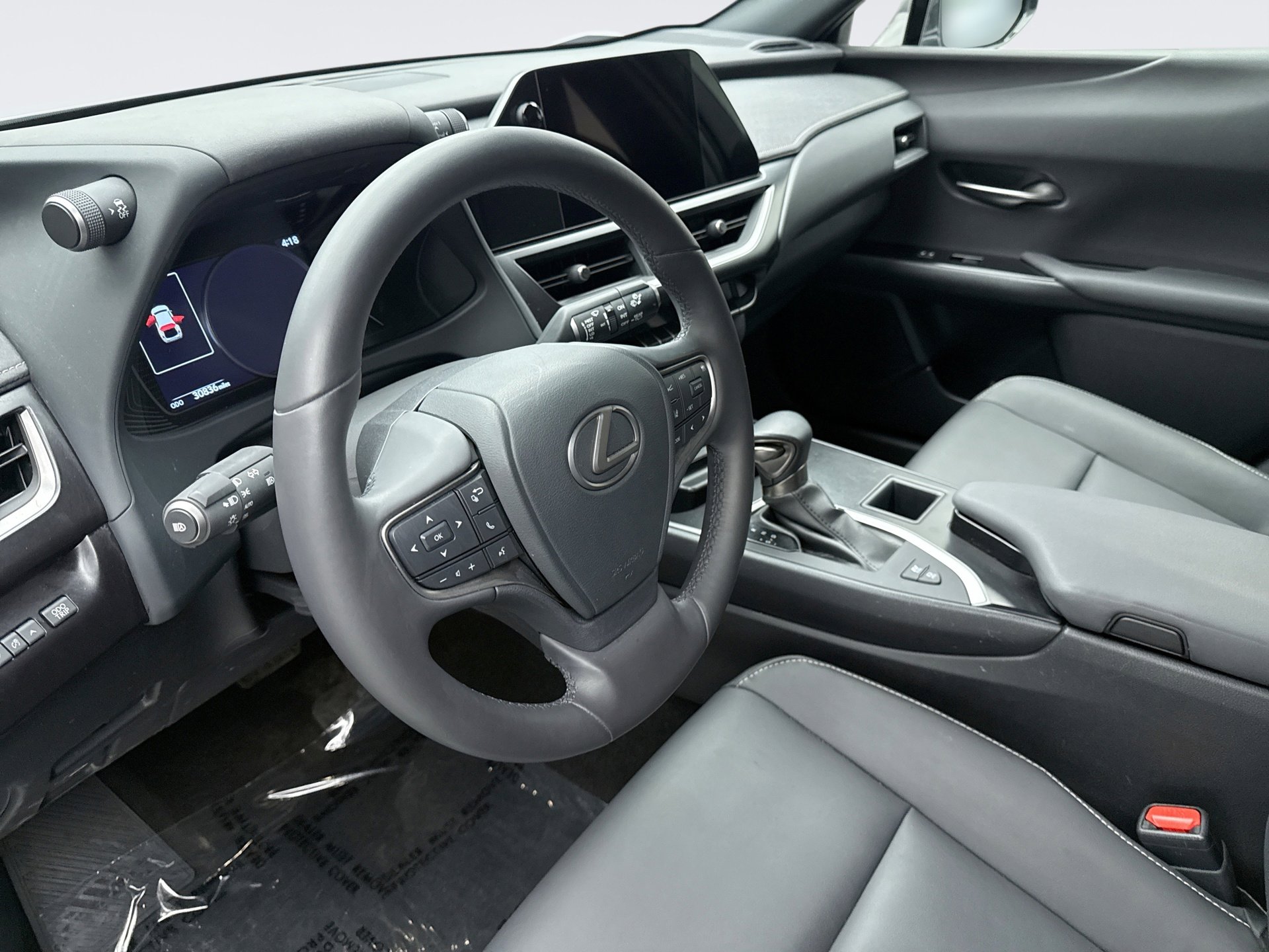 Used 2023 Lexus UX 250h AWD image 10