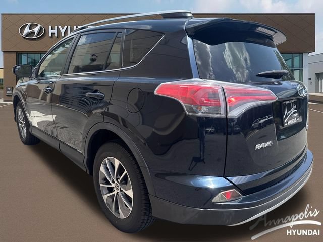 Used 2017 Toyota RAV4 XLE w/ All Weather Liner Package AWD/4WD image 4