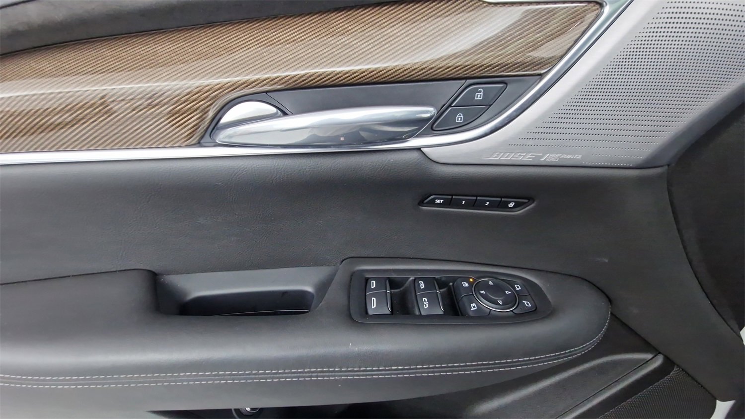 Used 2022 Cadillac XT6 Premium Luxury w/ Platinum Package image 14