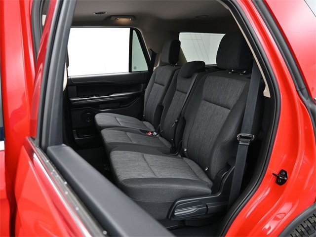 Used 2024 Ford Expedition XLT image 25