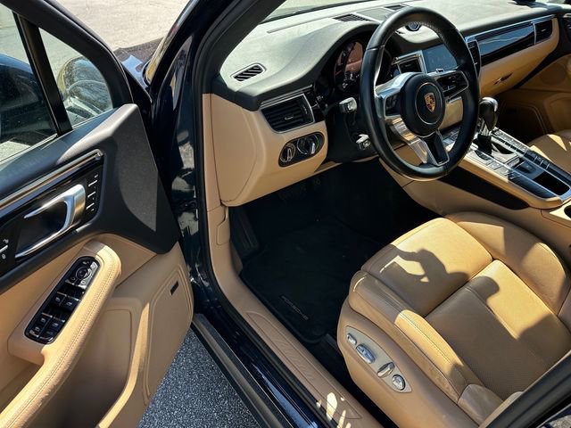 Used 2018 Porsche Macan image 9