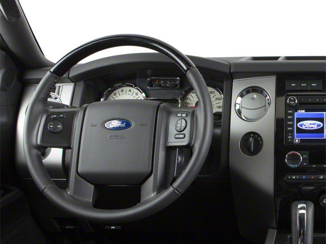 Used 2013 Ford Expedition XLT RWD image 6