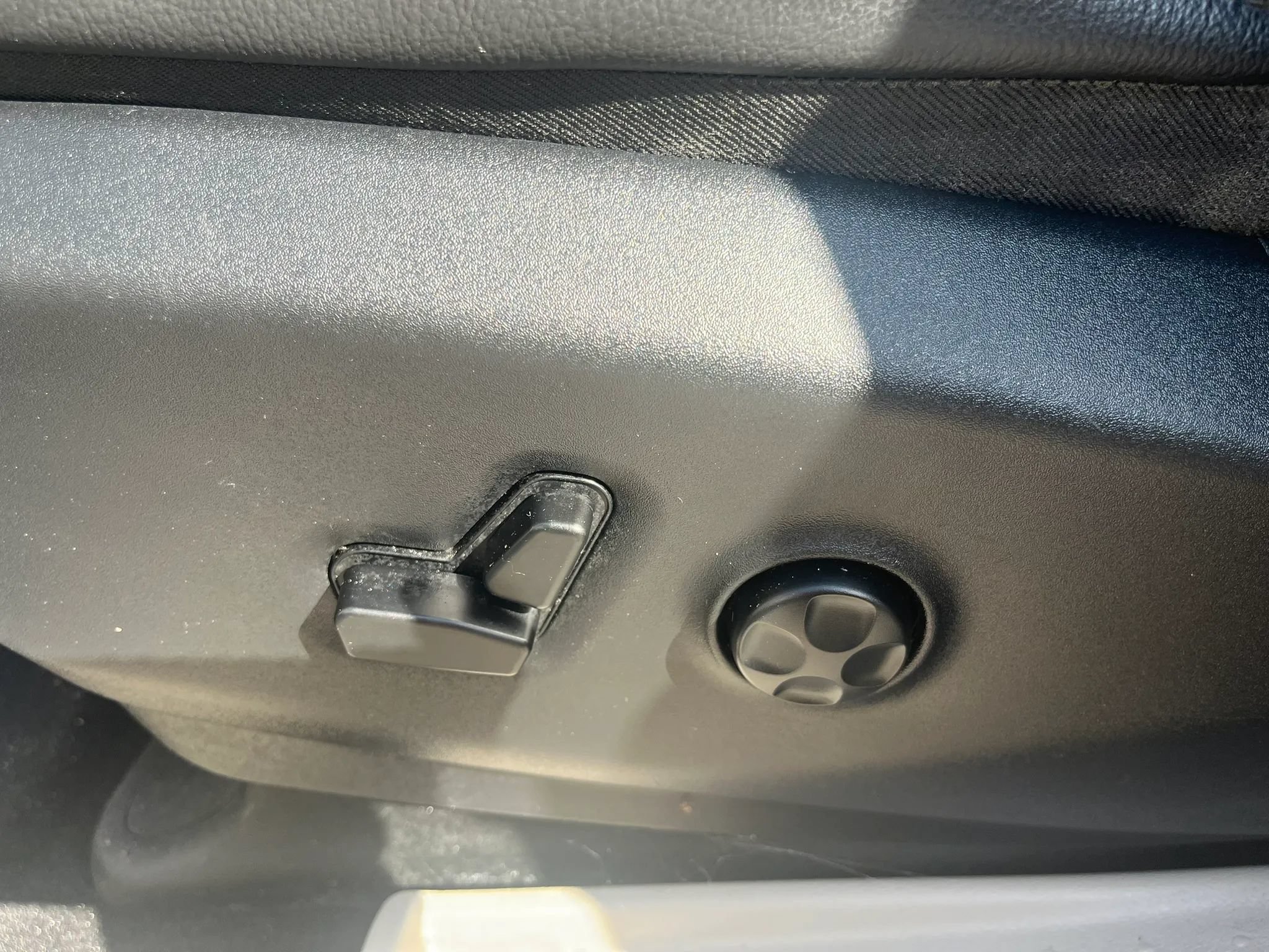 Used 2018 Chrysler Pacifica Touring-L Plus FWD image 14
