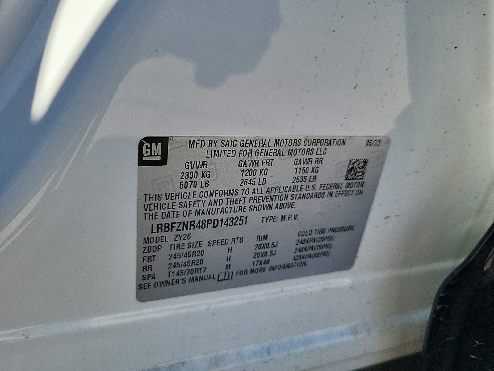 Used 2023 Buick Envision Essence w/ Sport Touring Package image 27