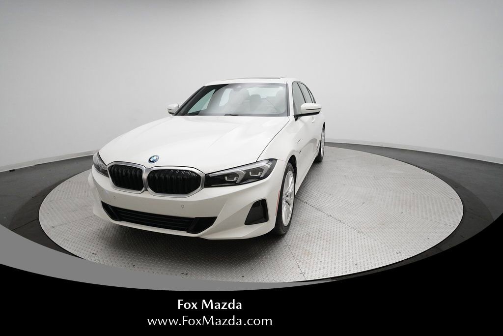 Used 2023 BMW 330e xDrive w/ Driving Assistance Package AWD/4WD image 33