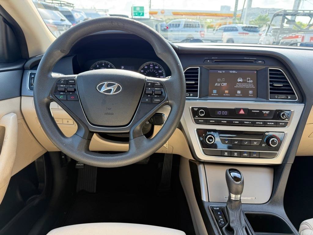 Used 2016 Hyundai Sonata SE FWD image 11