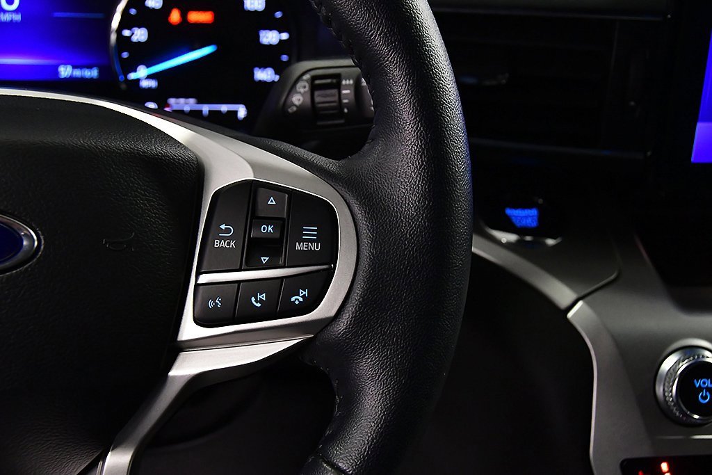 Used 2022 Ford Explorer XLT w/ Equipment Group 202A image 22