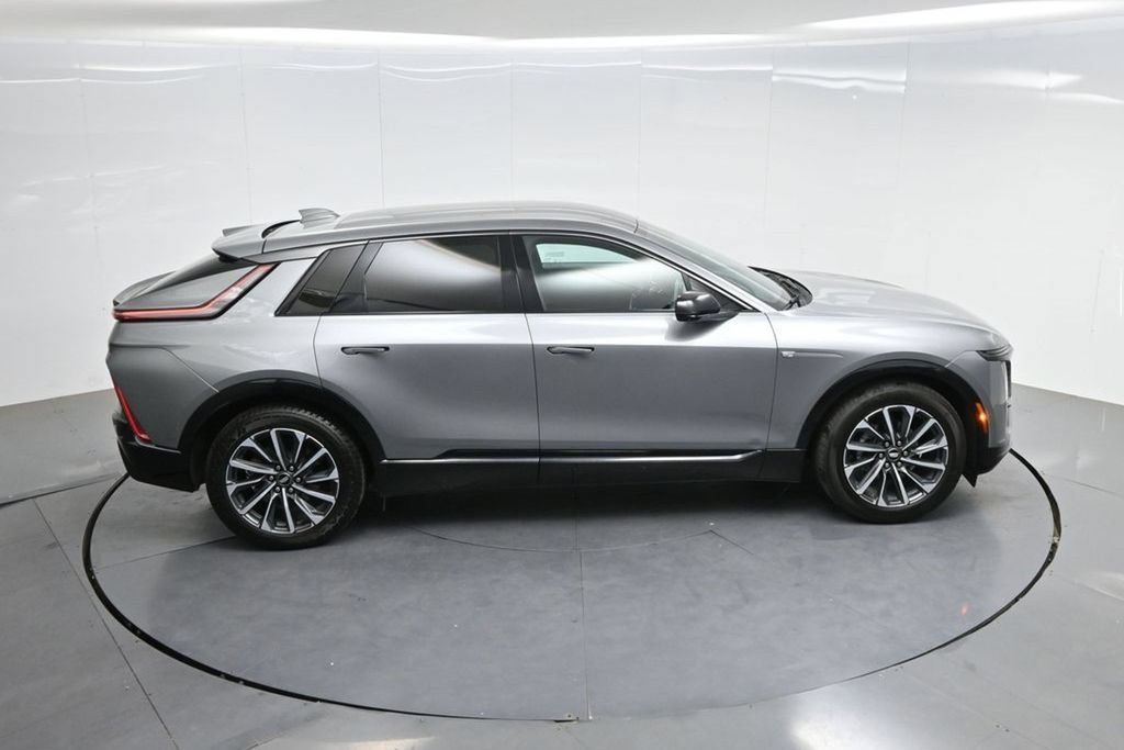 Used 2024 Cadillac Lyriq Sport RWD image 64