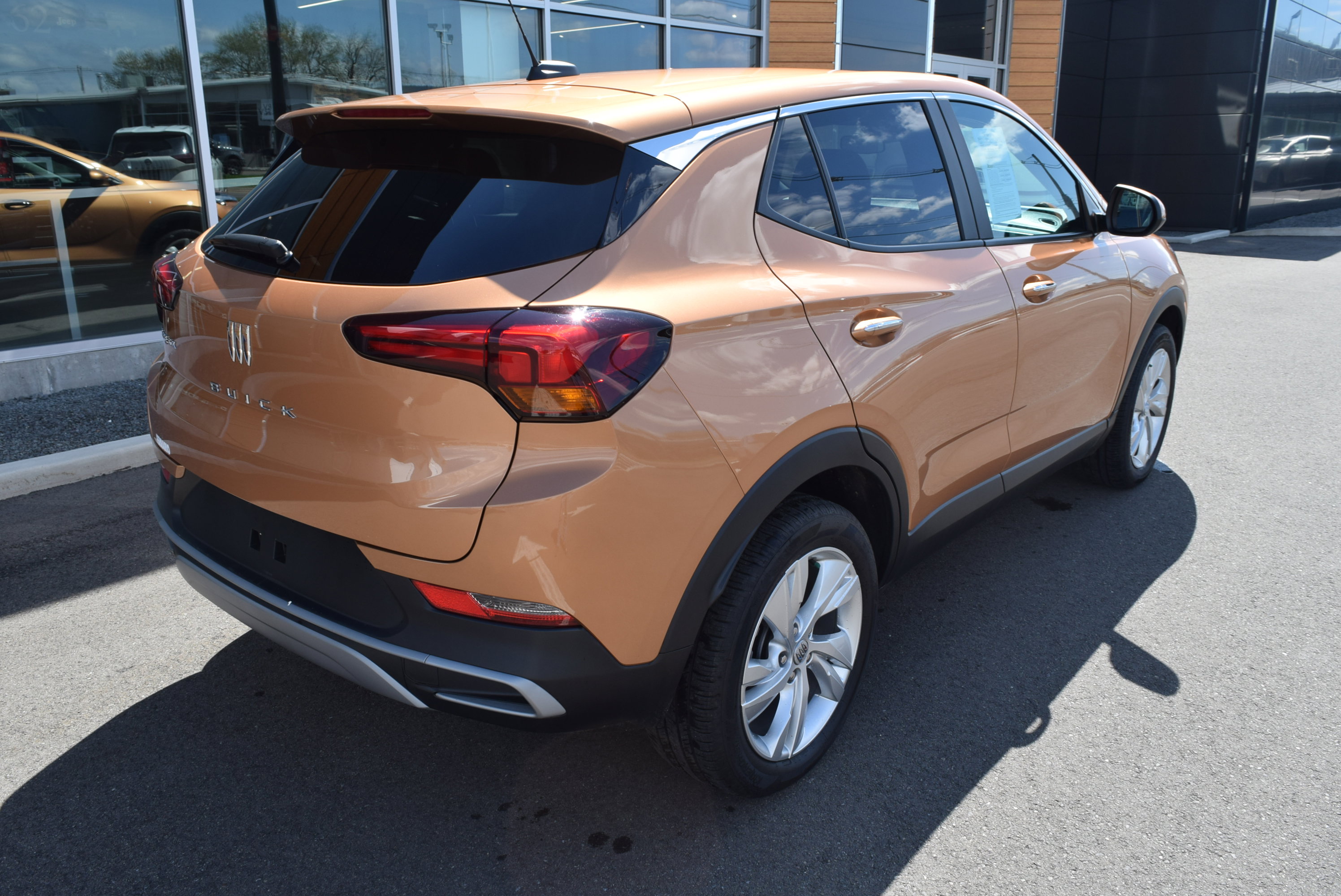Used 2024 Buick Encore GX Preferred FWD image 6