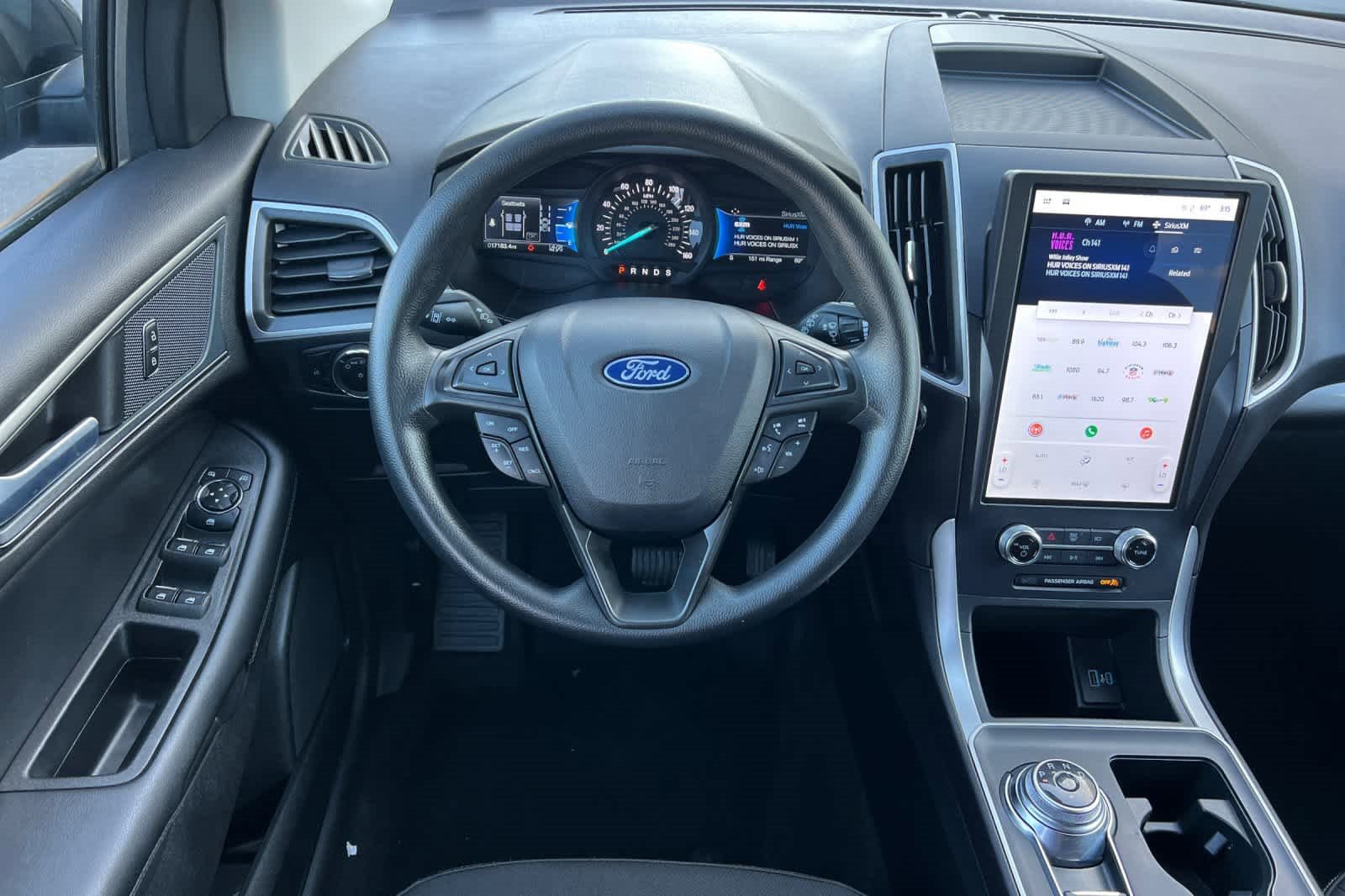 Certified 2024 Ford Edge SE w/ Black Appearance Package image 15