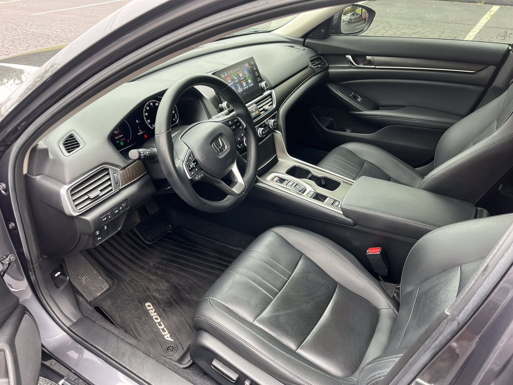 Used 2022 Honda Accord Touring image 9