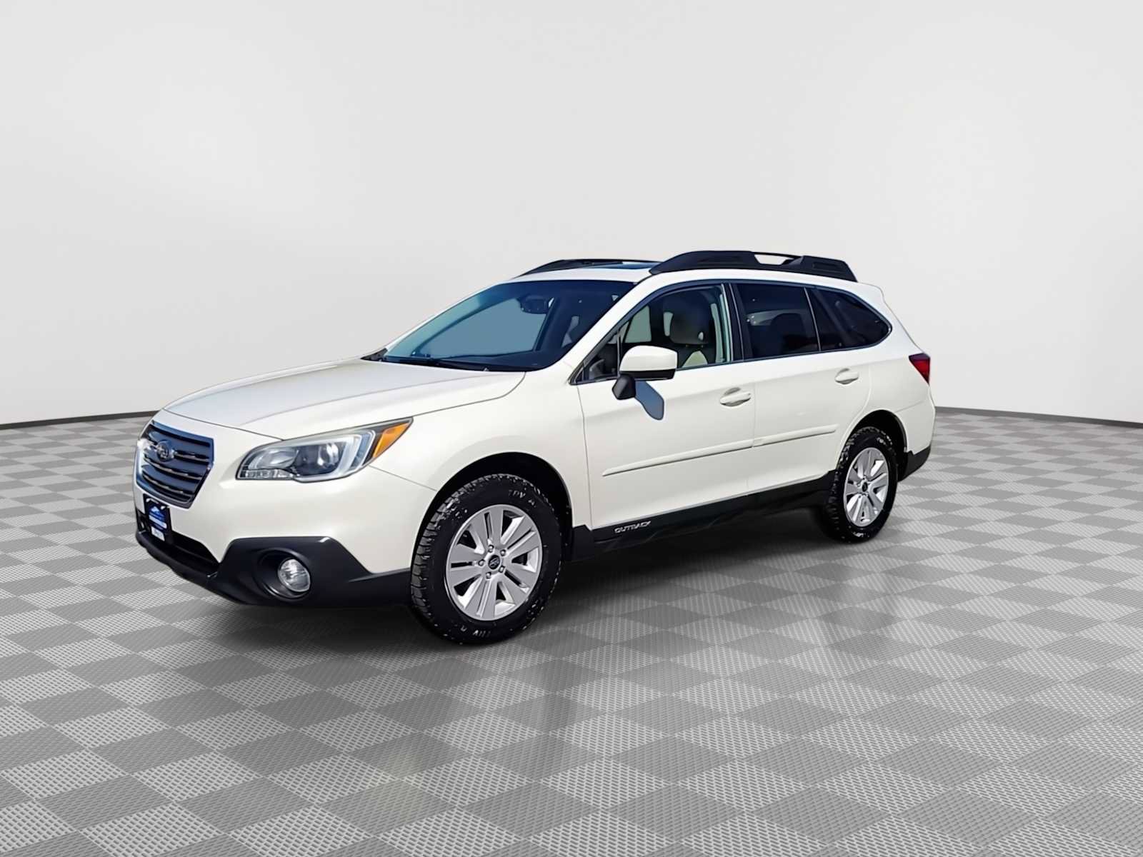 Used 2015 Subaru Outback 2.5i Premium image 4