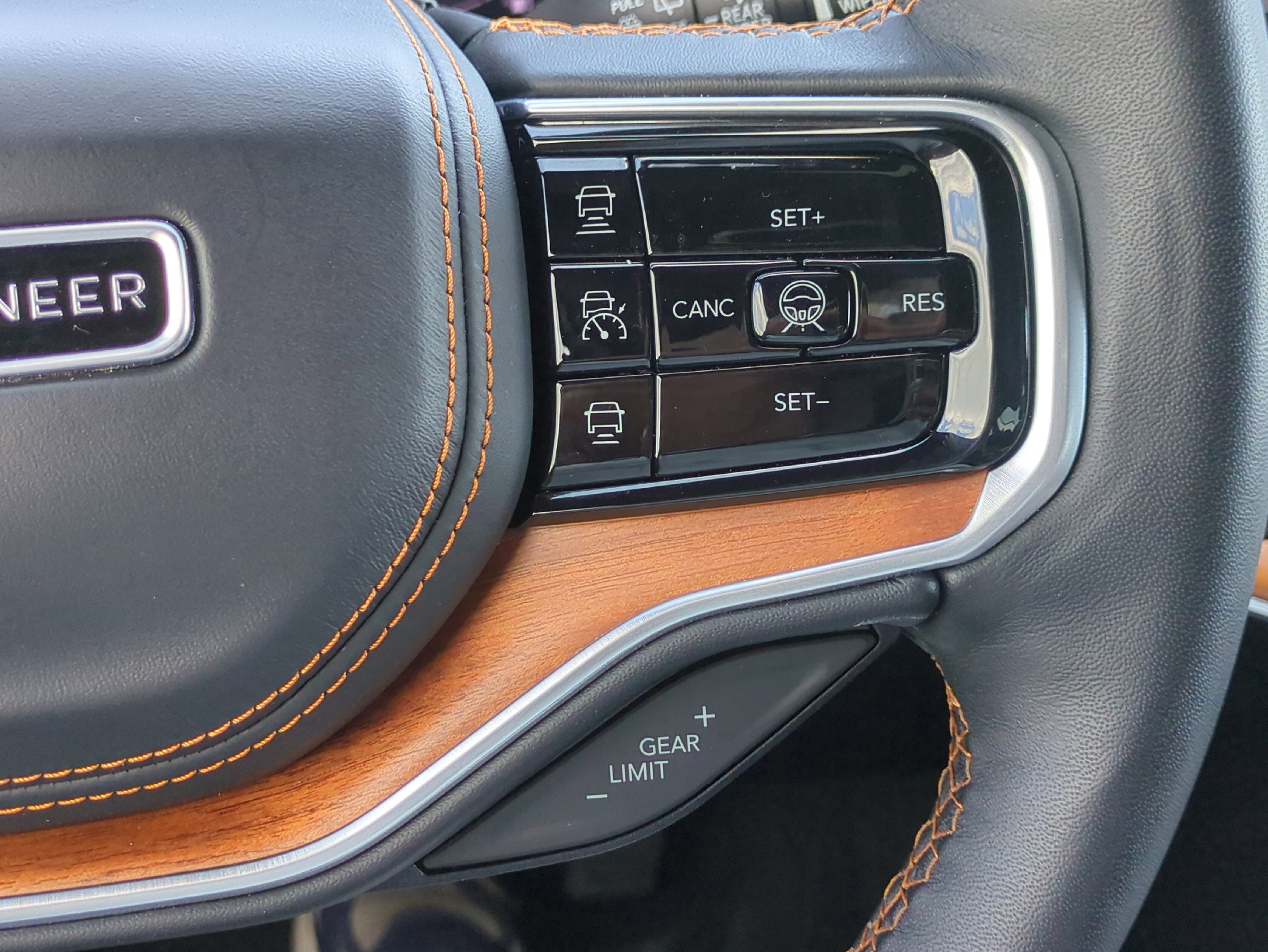 Certified 2024 Jeep Grand Wagoneer L Series III image 27