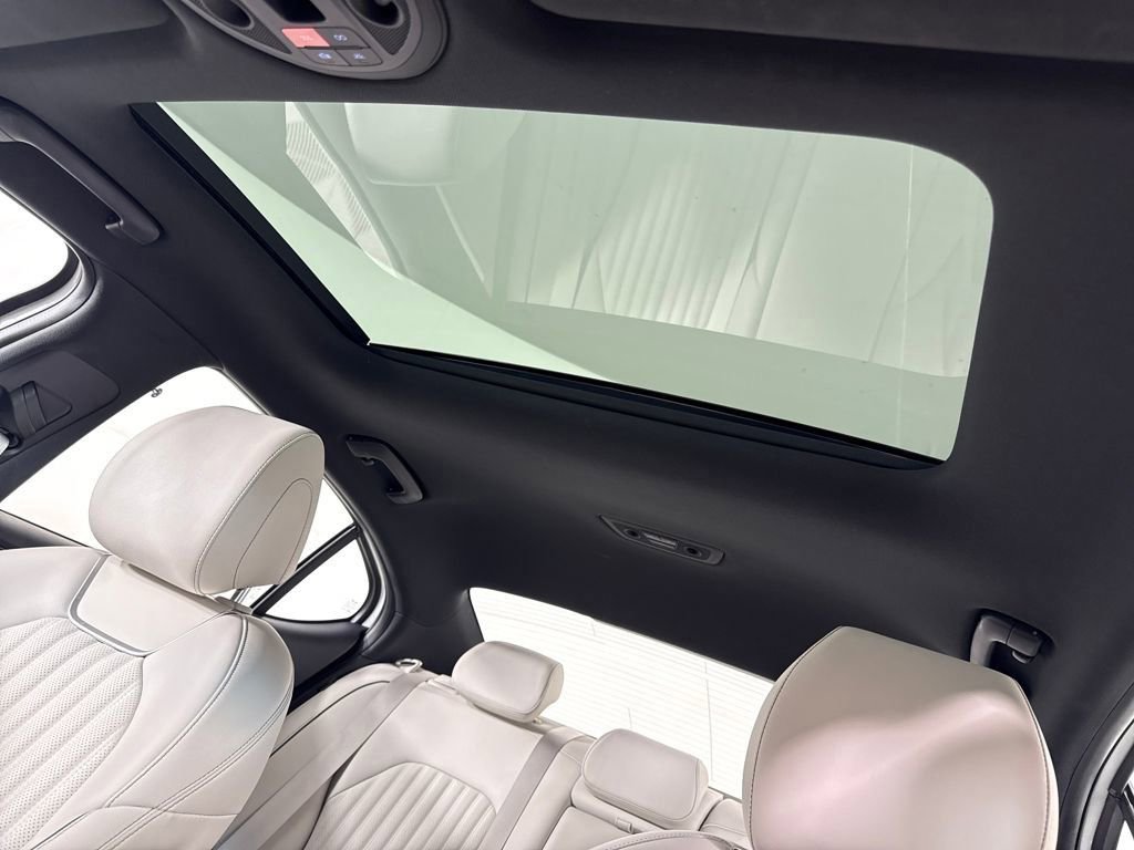 New 2025 Genesis G70 2.5T w/ Sport Prestige Package image 21