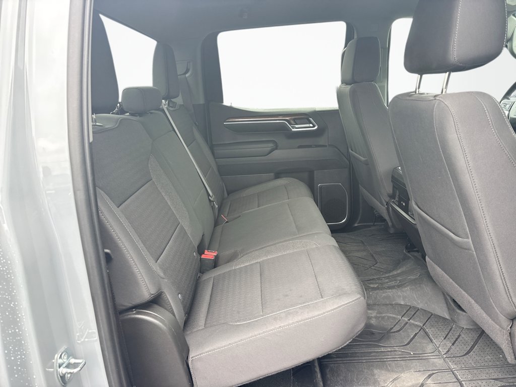 Used 2024 Chevrolet Silverado 1500 RST w/ Protection Package AWD/4WD image 17