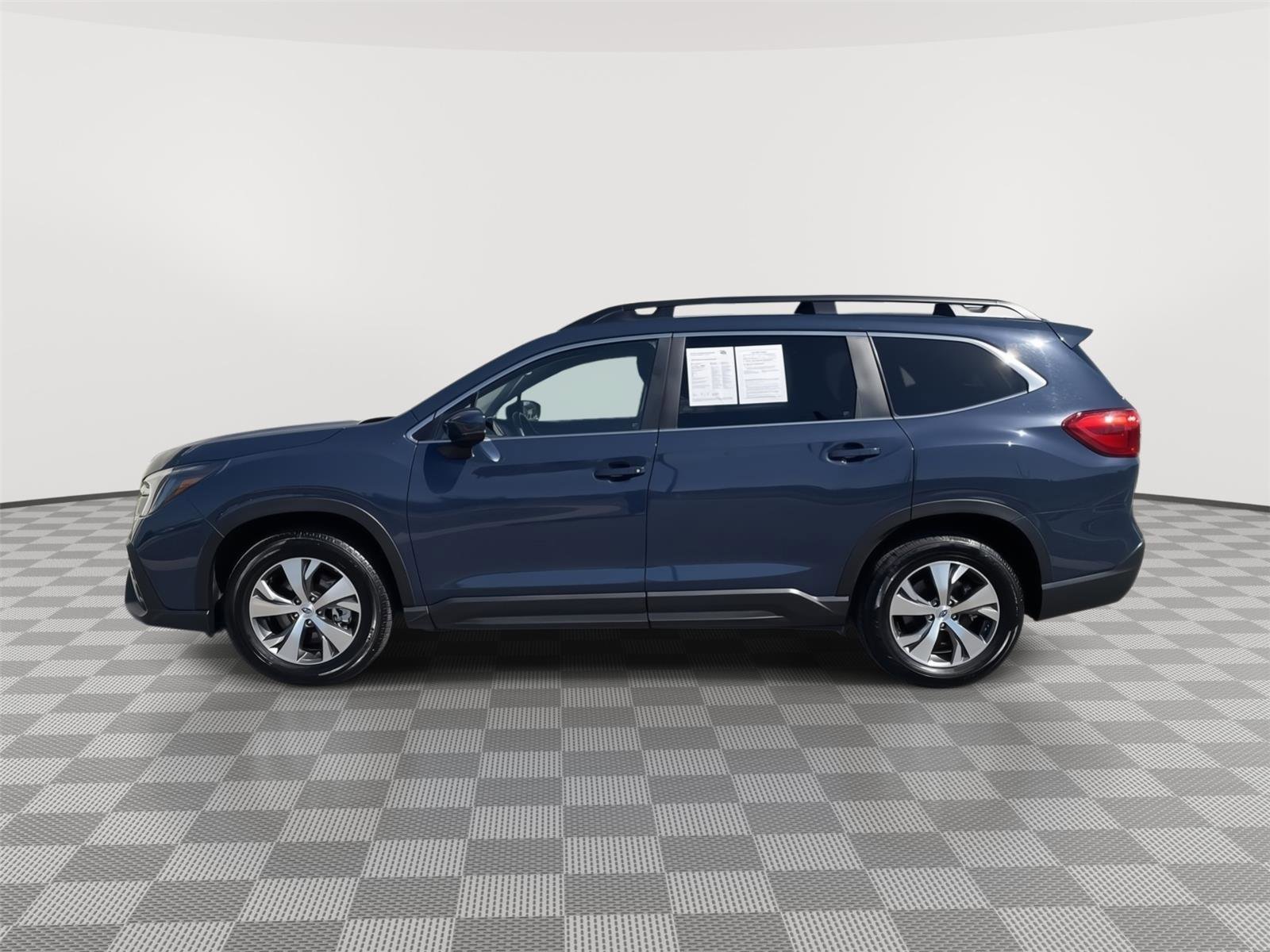 Certified 2025 Subaru Ascent Premium image 4