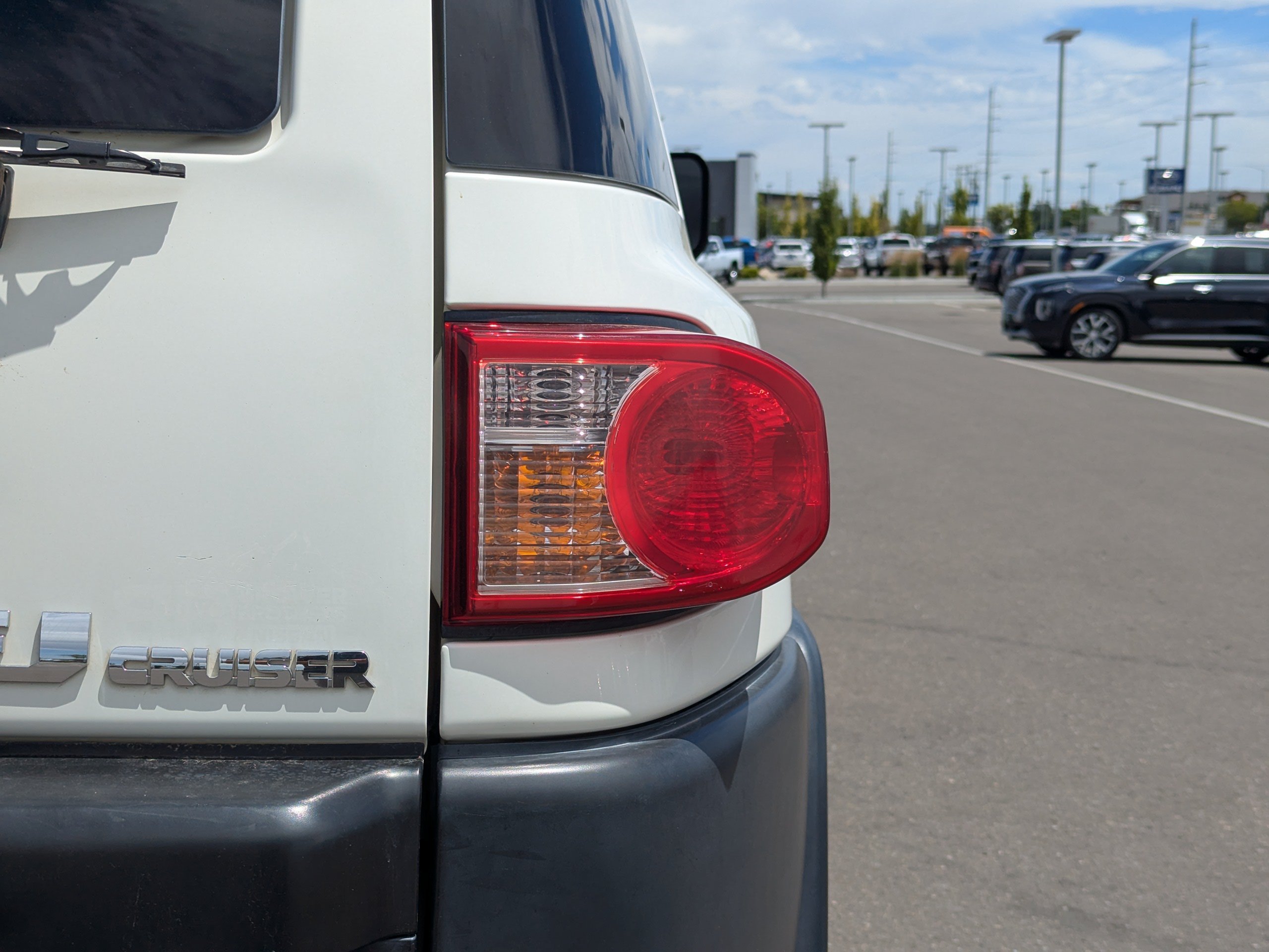 Used 2010 Toyota FJ Cruiser 4WD image 37