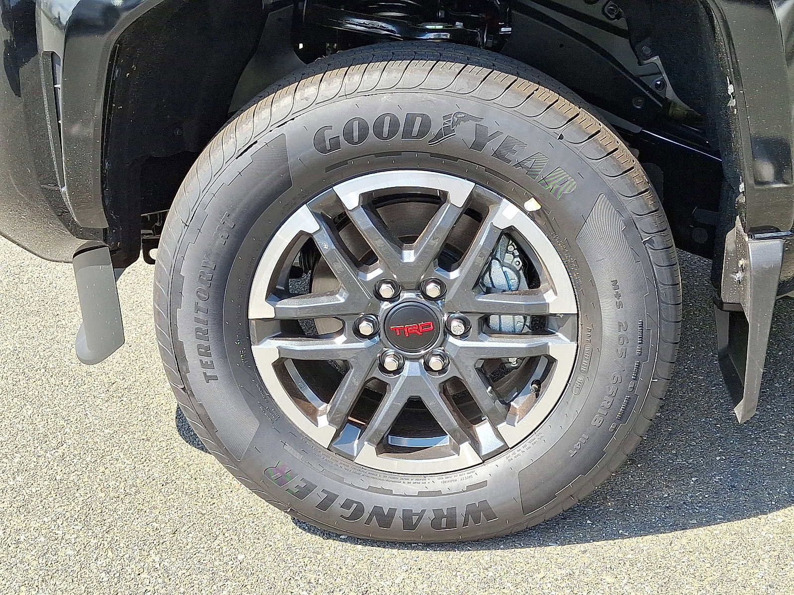 New 2025 Toyota Tacoma TRD Sport image 7