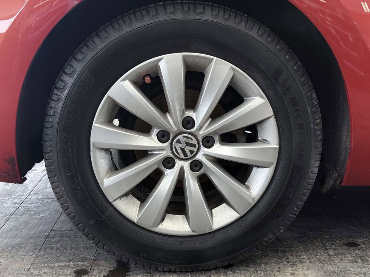 Used 2017 Volkswagen Beetle 1.8T Classic image 24