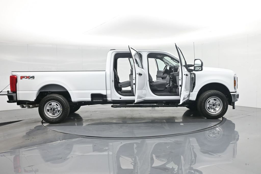 New 2026 Ford F350 XL w/ XL Driver Assist Package image 4