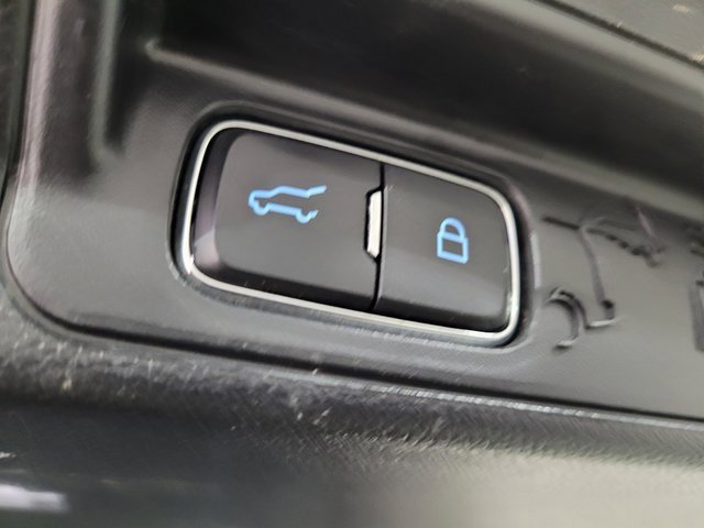 Used 2021 Ford Explorer XLT image 60