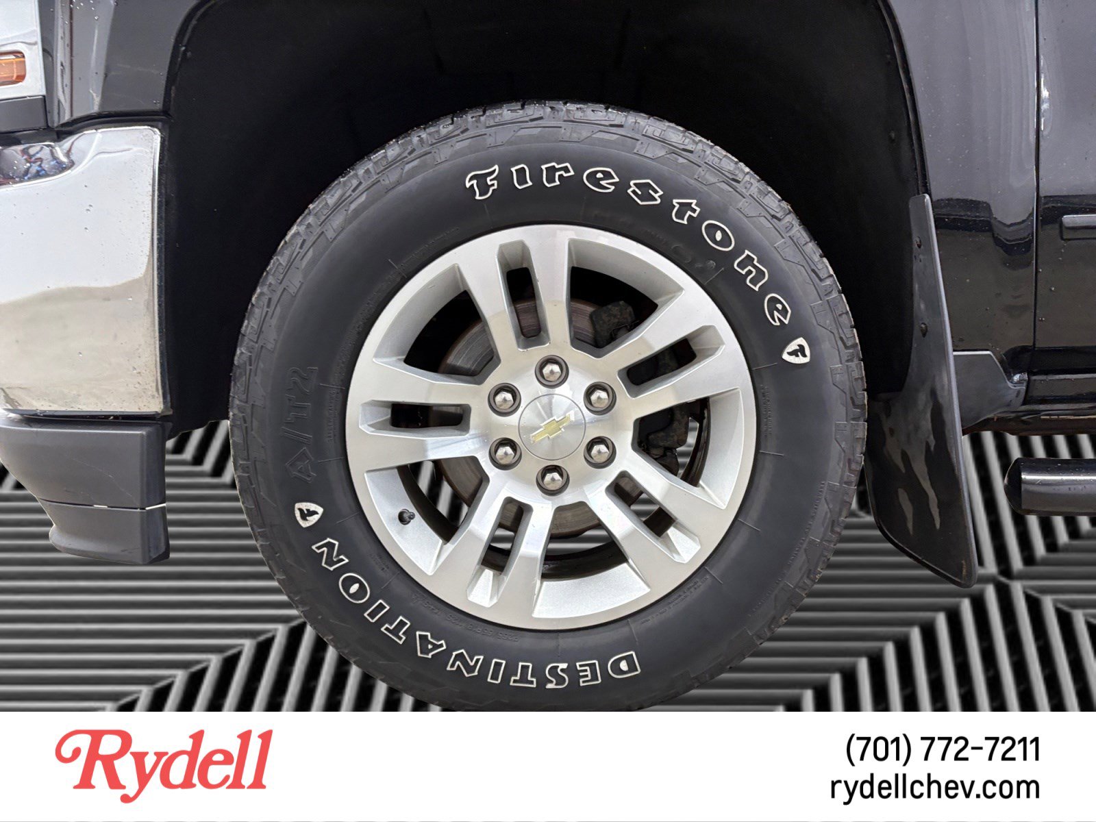 Used 2017 Chevrolet Silverado 1500 LT w/ All Star Edition AWD/4WD image 9