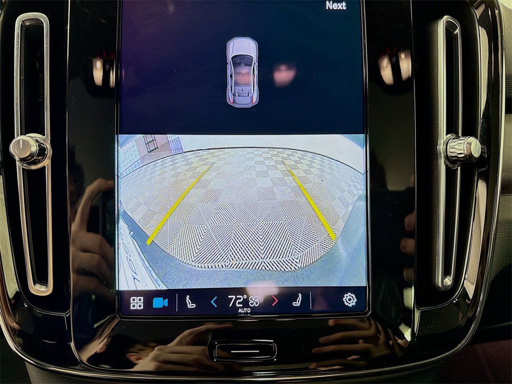 Used 2023 Volvo C40 P8 Recharge Plus image 31