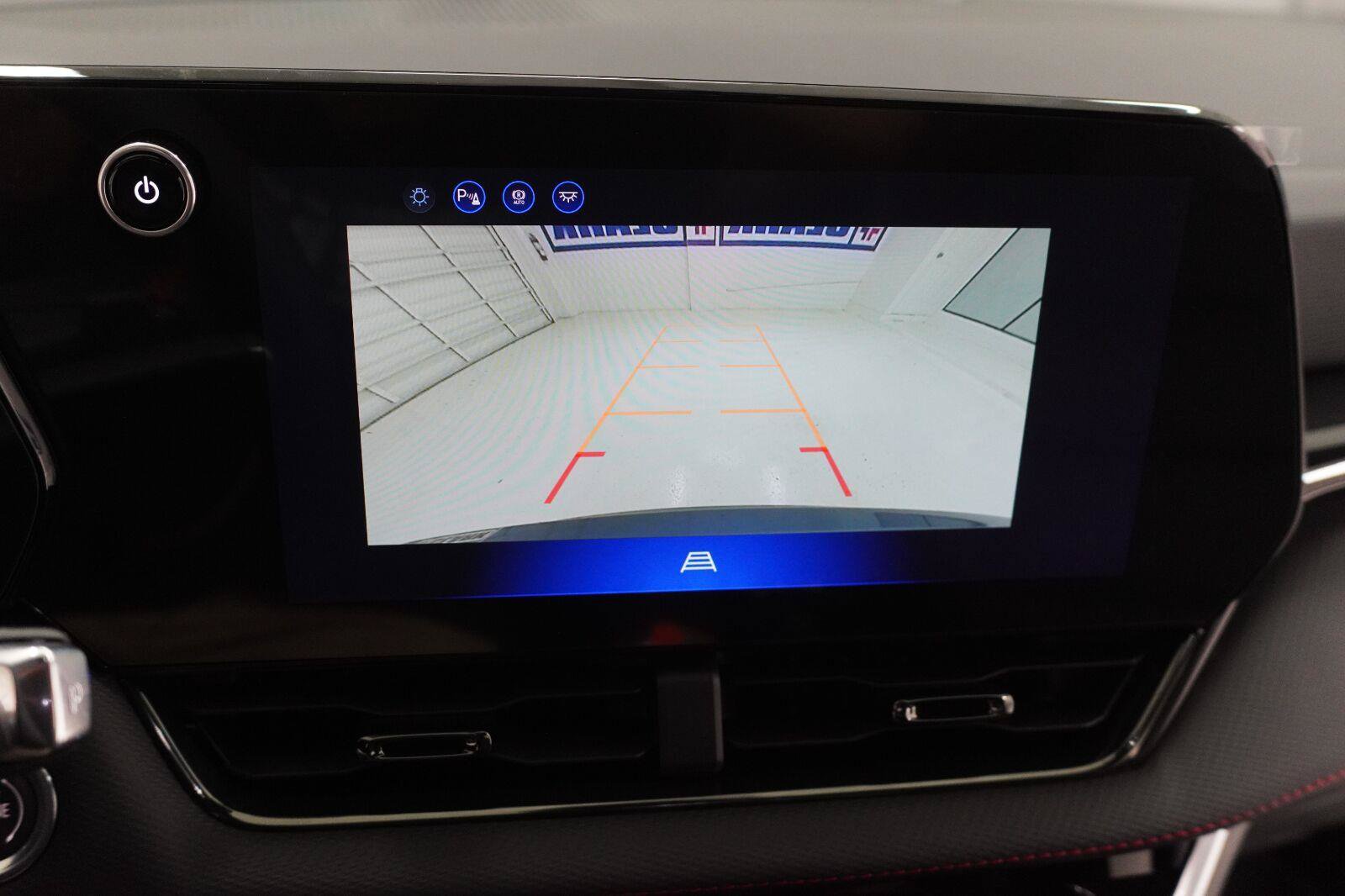 New 2027 Chevrolet Equinox RS w/ LPO, Floor Liner Package FWD image 16
