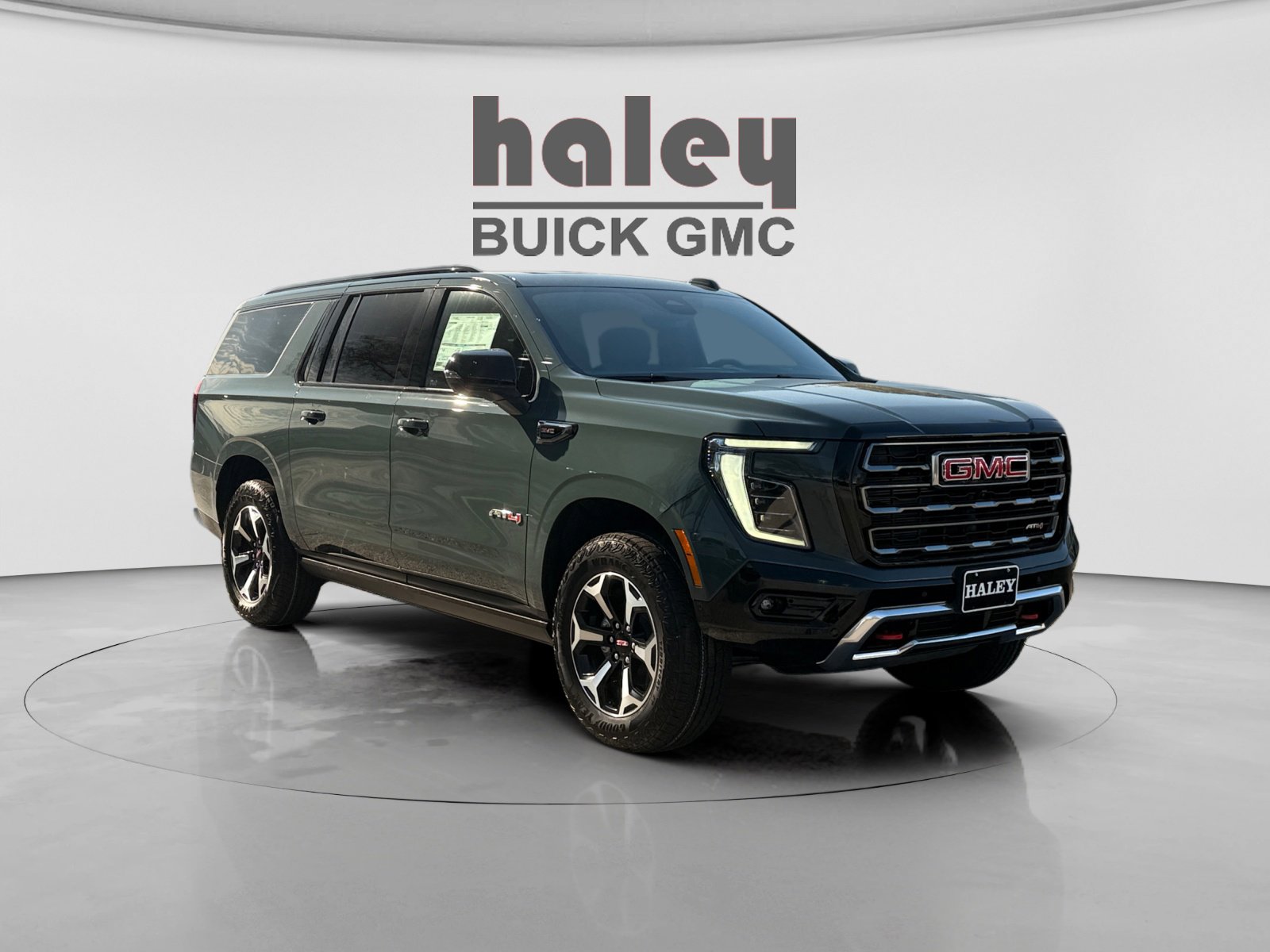 New 2026 GMC Yukon XL AT4 w/ AT4 Premium Package AWD/4WD image 7
