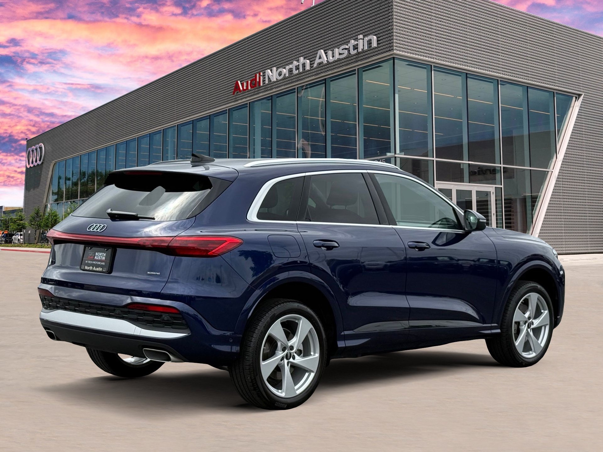 Certified 2025 Audi Q5 Premium Plus w/ Premium Plus AWD/4WD image 7