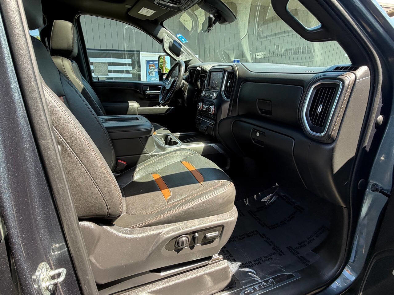 Used 2020 GMC Sierra 3500 AT4 w/ AT4 Premium Package image 16