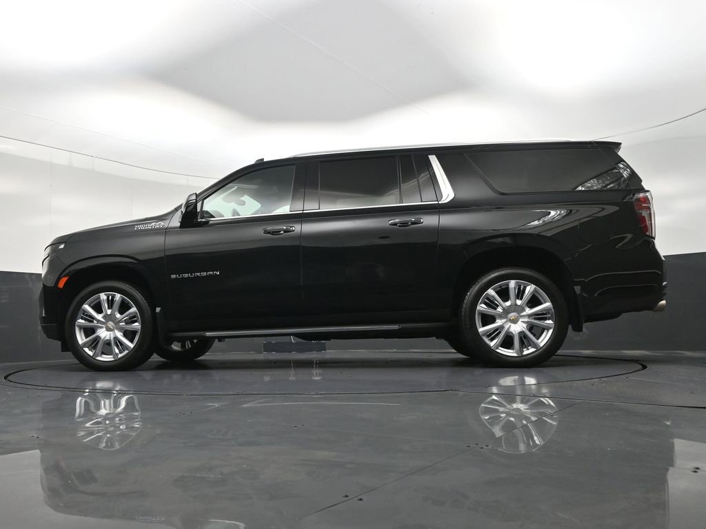 Used 2024 Chevrolet Suburban High Country AWD/4WD image 24