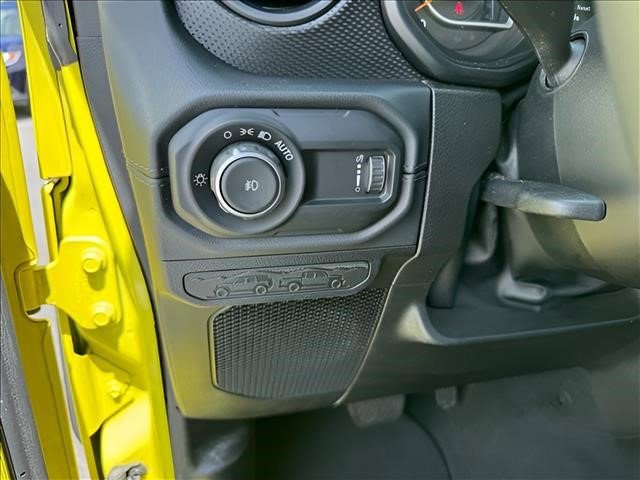 Used 2024 Jeep Wrangler Unlimited Rubicon AWD/4WD image 24