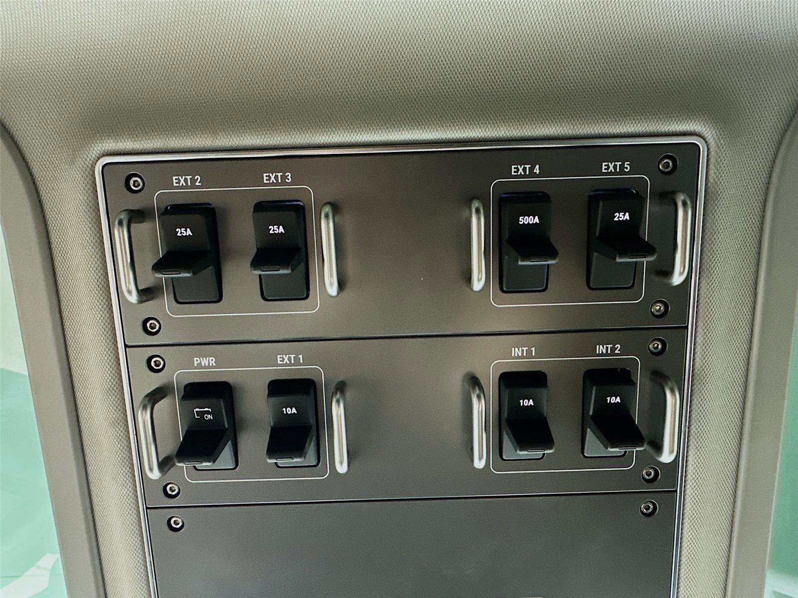 New 2025 INEOS Grenadier Fieldmaster Edition image 33