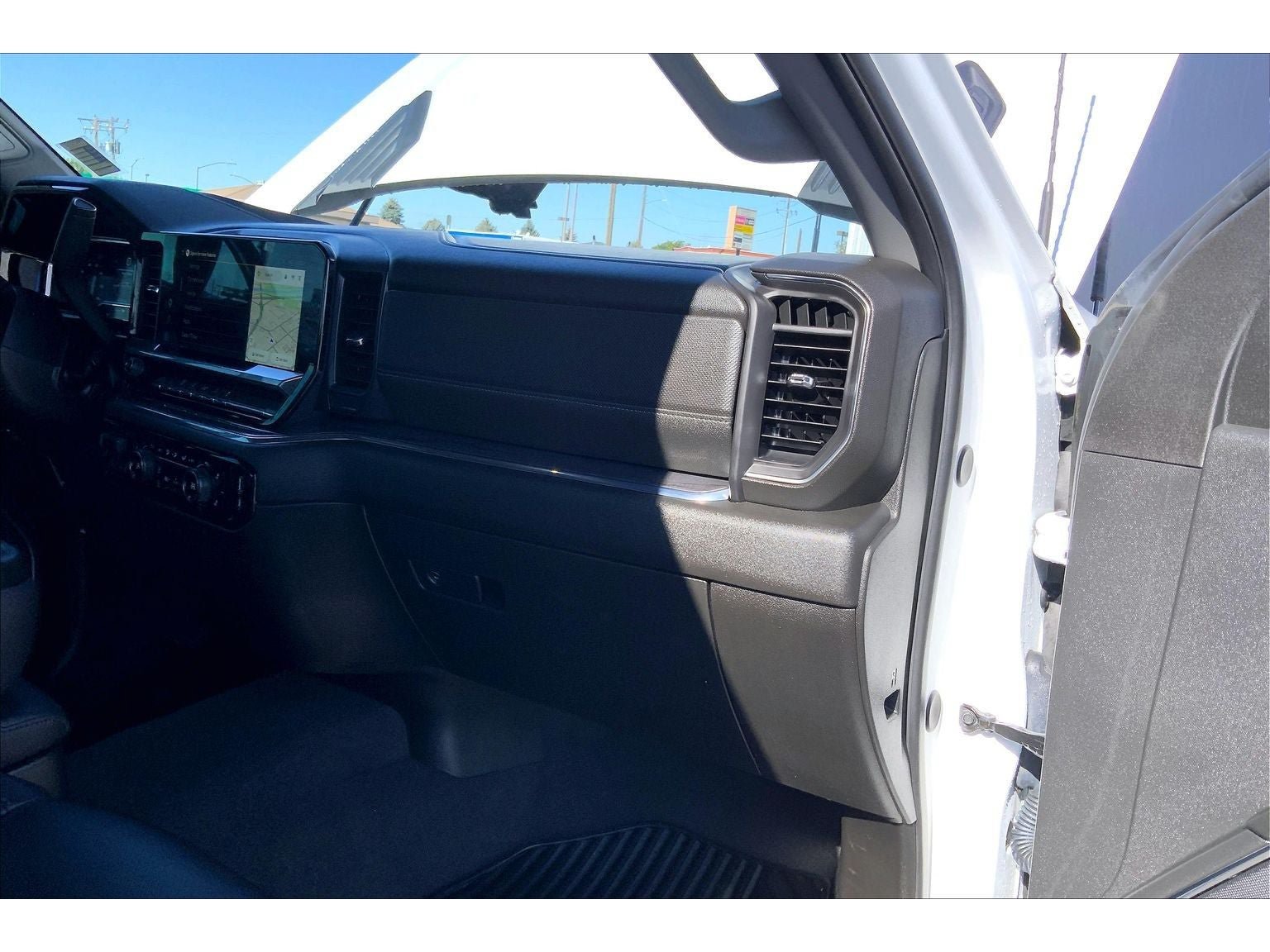 Used 2024 Chevrolet Silverado 3500 LTZ AWD/4WD image 18