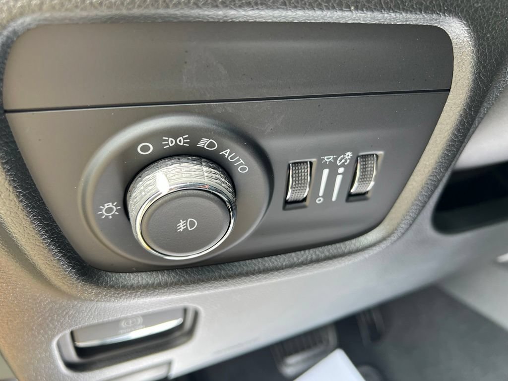 New 2026 Jeep Grand Cherokee L Limited AWD/4WD image 33