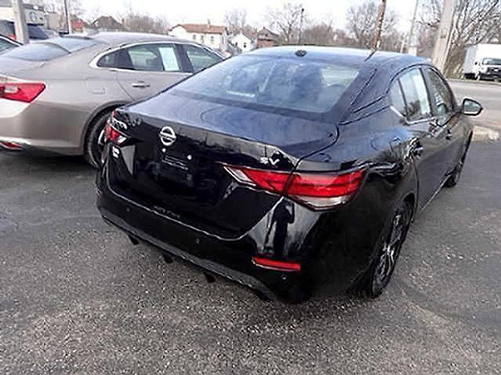 Used 2022 Nissan Sentra SV image 7