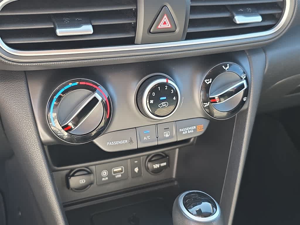 Used 2020 Hyundai Kona SEL Plus AWD/4WD image 22