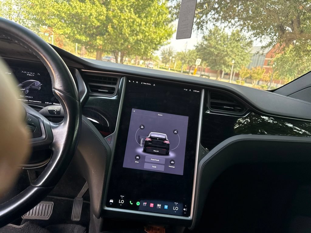 Used 2018 Tesla Model X 75D AWD/4WD image 41