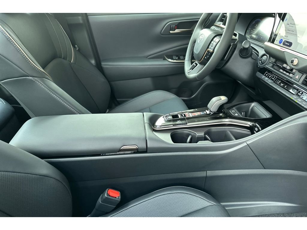 New 2026 Toyota Crown Platinum image 17