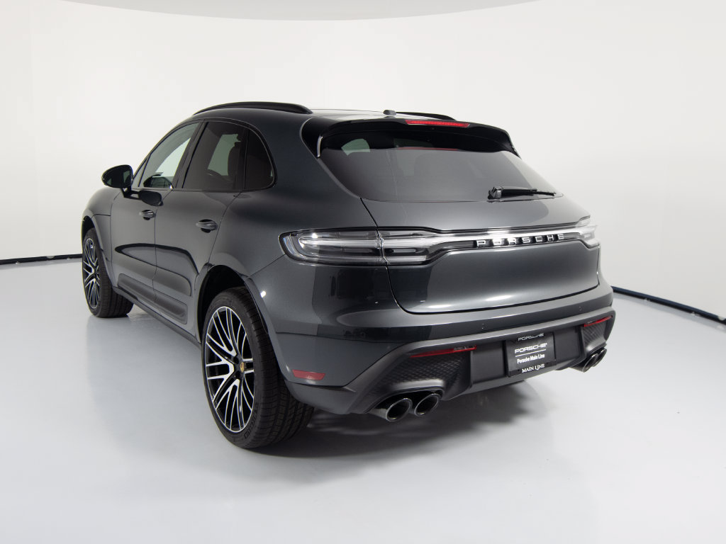 Certified 2026 Porsche Macan AWD/4WD image 8