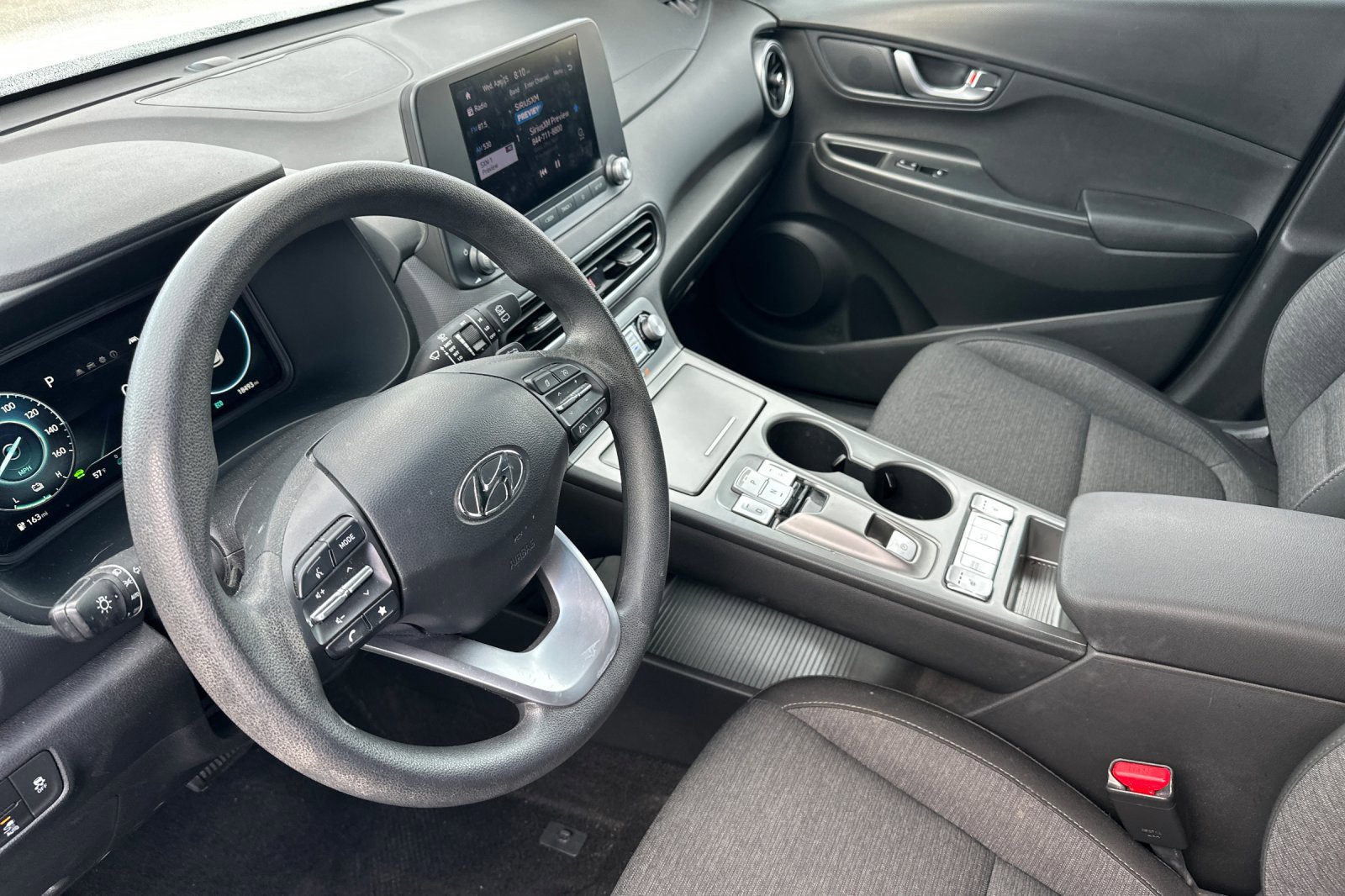 Used 2023 Hyundai Kona SE w/ Cargo Package FWD image 10