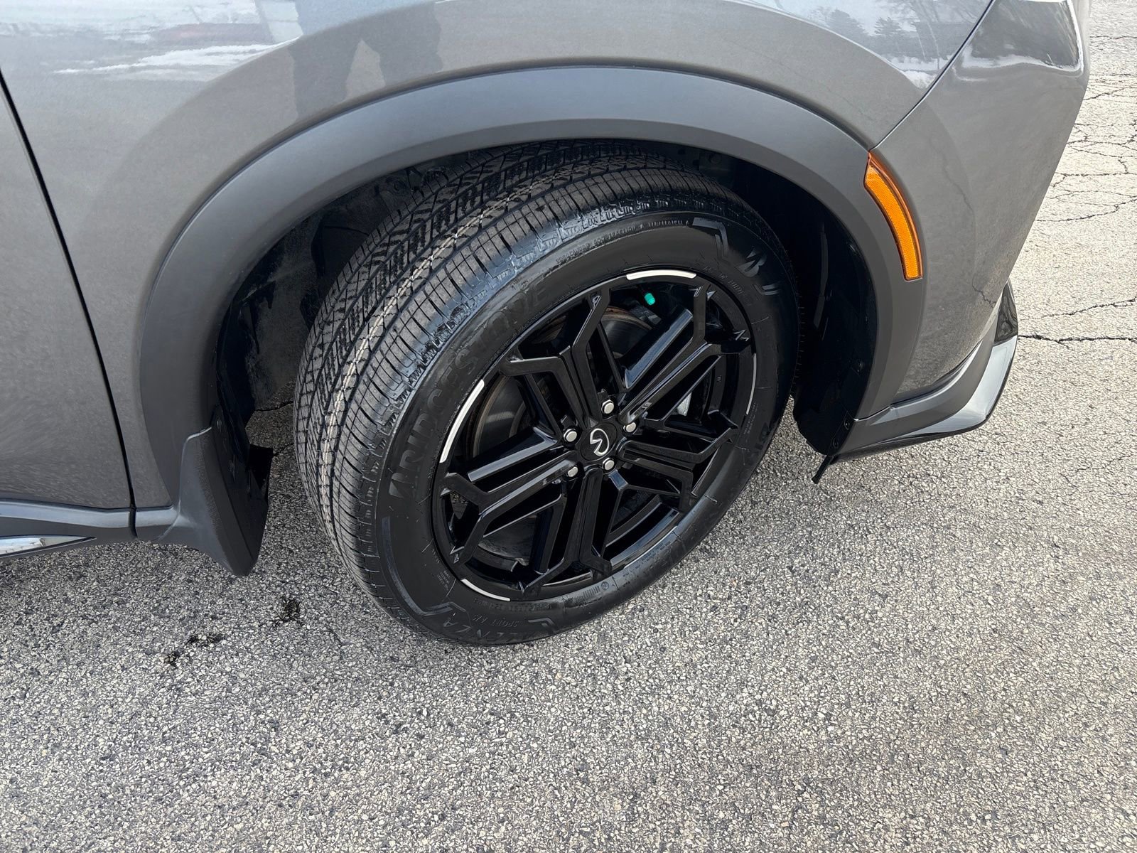 Certified 2026 INFINITI QX60 Sport w/ Dark Cargo Package image 33