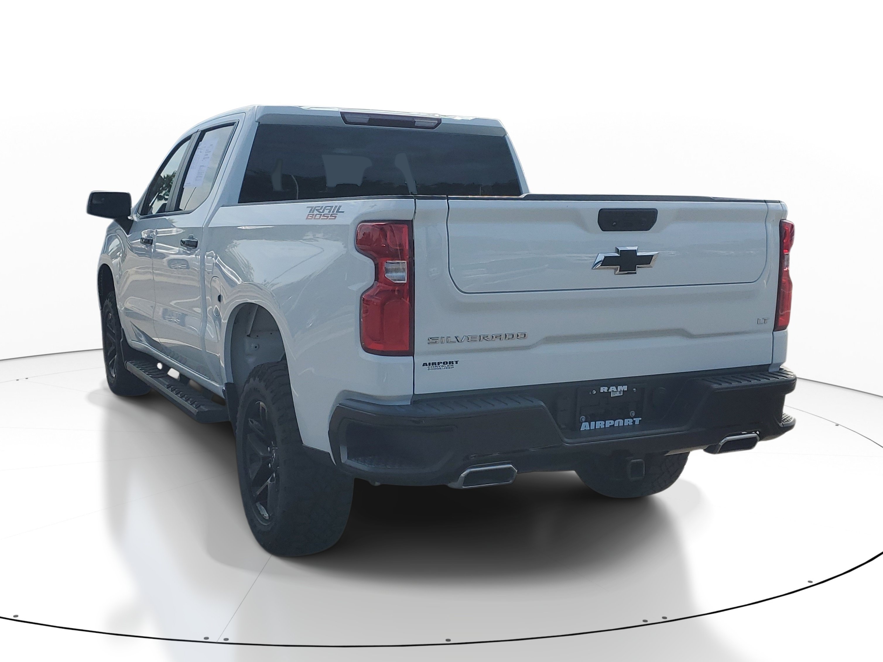 Used 2023 Chevrolet Silverado 1500 LT Trail Boss AWD/4WD image 5