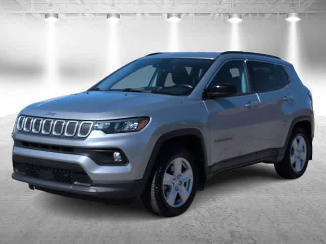 Used 2022 Jeep Compass Latitude w/ Convenience Group AWD/4WD image 4