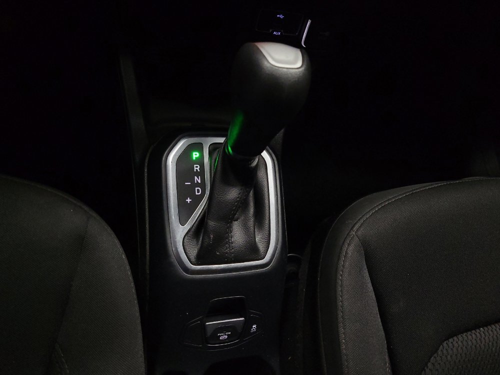 Used 2020 Jeep Renegade Altitude FWD image 26