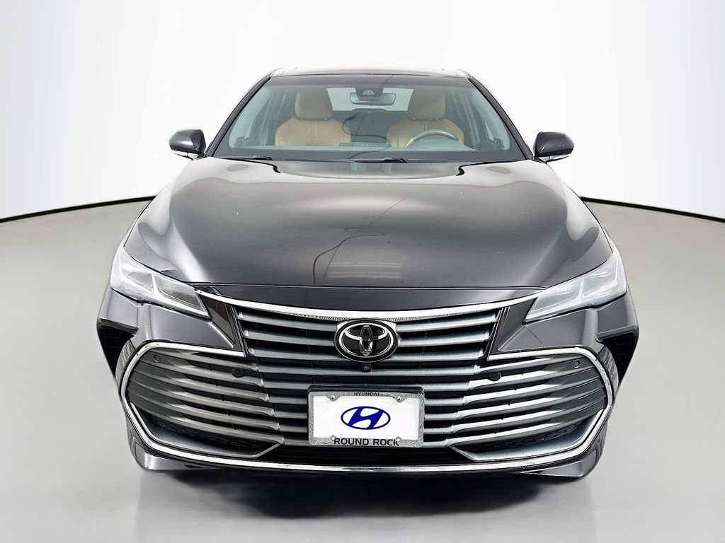 Used 2019 Toyota Avalon Limited w/ Advanced Safety Package FWD image 2