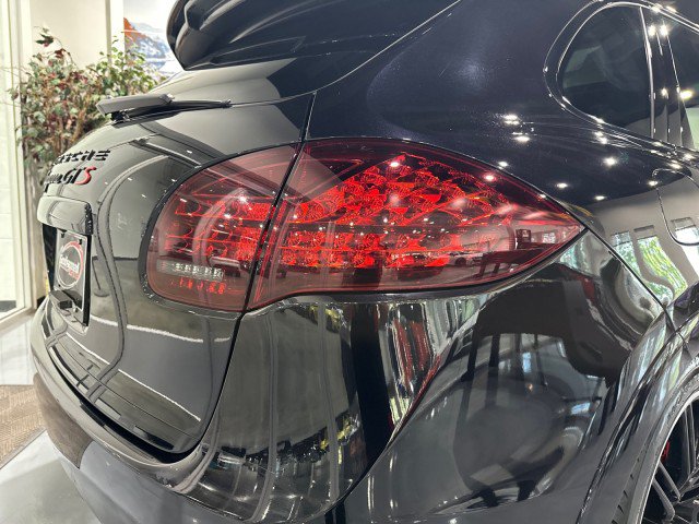Used 2014 Porsche Cayenne GTS AWD/4WD image 31