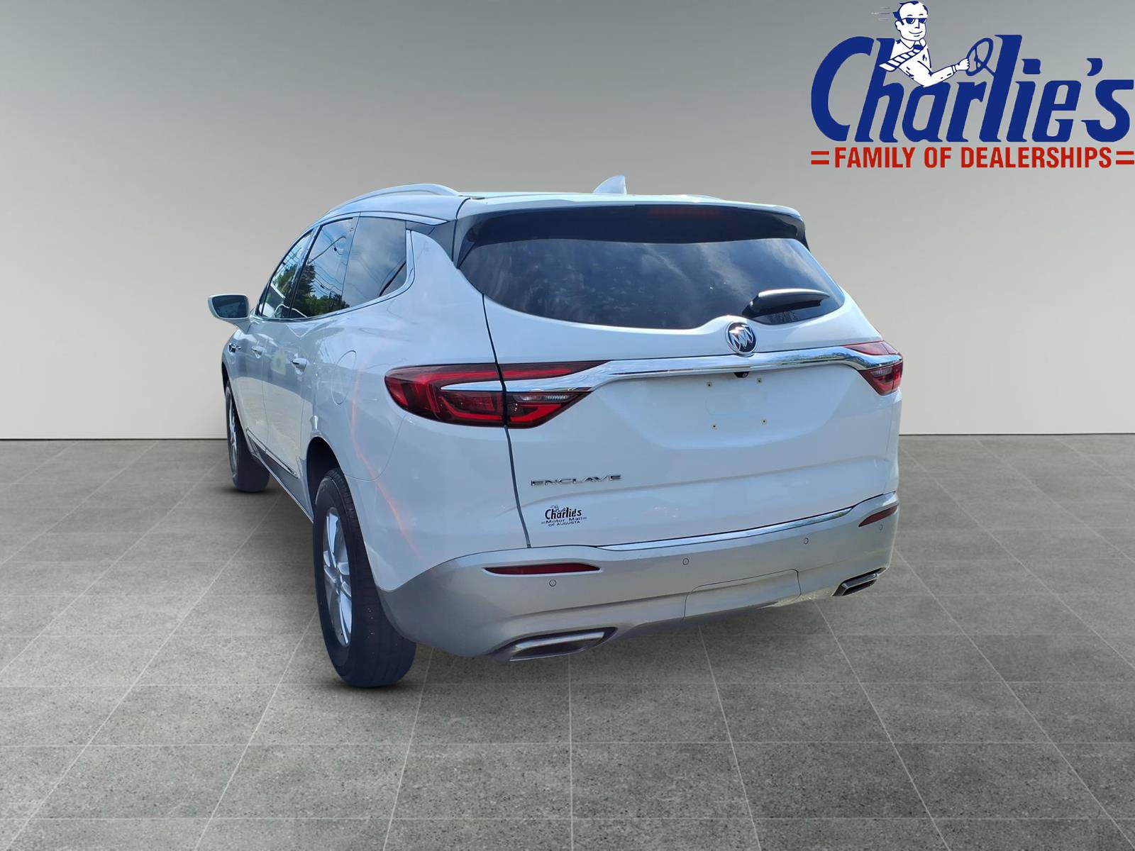Used 2020 Buick Enclave Essence FWD image 5