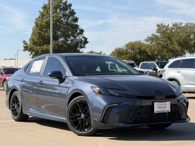 New 2026 Toyota Camry SE w/ Convenience Package FWD image 2